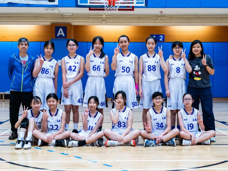 Our school girls' basketball team C grade achieved the third place in the Inter-School Basketball Competition (Kowloon District, Division 1)